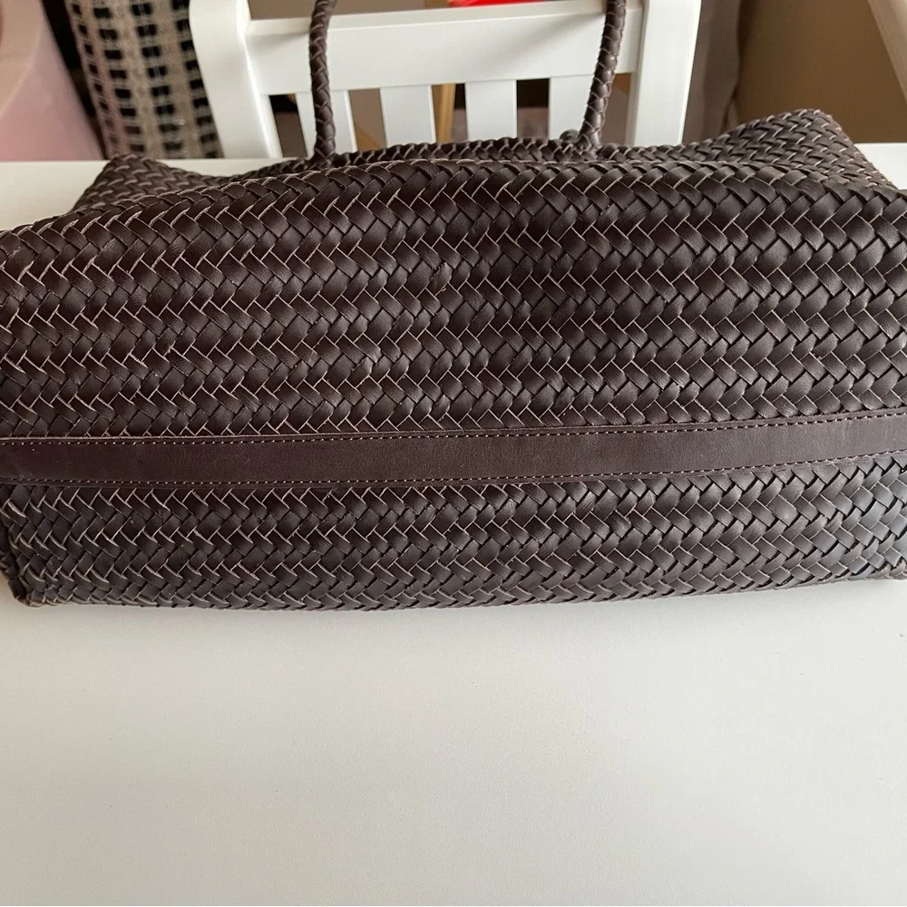 Madewell “The Signature Woven Tote” In Color Coffee Bean - Picture 8 of 11